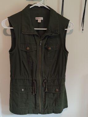 Merona Olive Green Sleeveless Utility Jacket with Drawstring